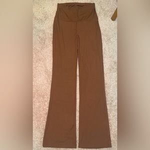 ShoSho Fashion, burnt orange, ribbed flare leggings!!